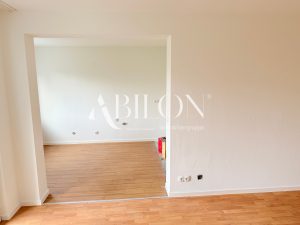 Küche (offener Zugang vom Wohnzimmer