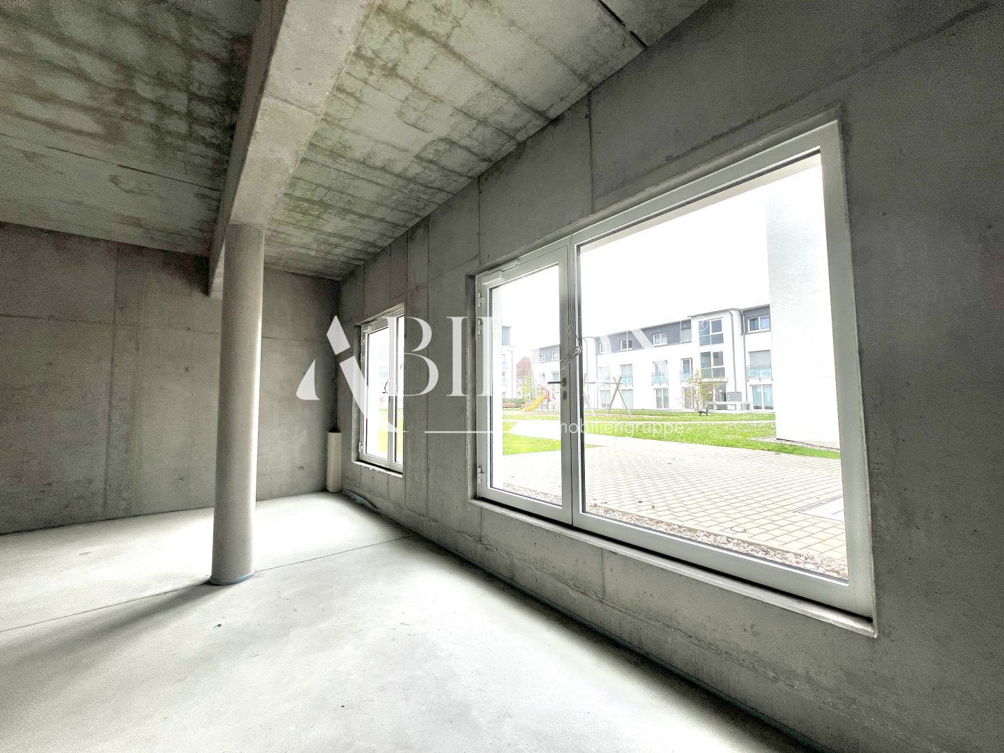 Gewerbeeinheit Innen