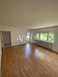 Wohnzimmer leer 1