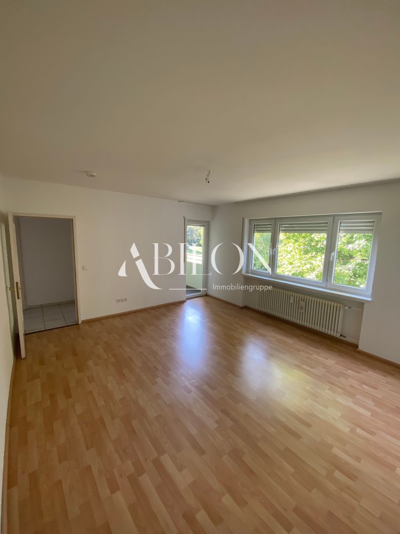 Wohnzimmer leer 1